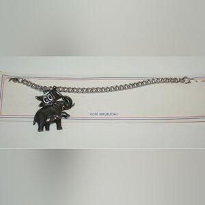 VTG NOS SILVER TONE CHARM BRACELET